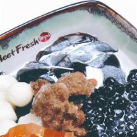 Icy Grass Jelly #C · (Grass Jelly, Grass Jelly Shaved Ice, Melon Jelly , Rice Balls, Boba)