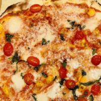 Tonno E Cipolla Pizza · Tomato sauce, mozzarella, tuna, white onion.