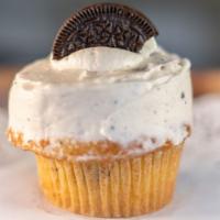 Cookies & Cream · Chocolate Oreo cake with chunky Oreo buttercream frosting, topped with an Oreo.