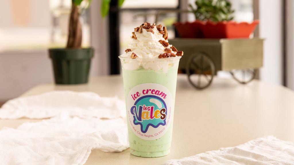 Milkshake/Malteada · 12 Oz milkshake made out of any flavor with our delicious special milk.