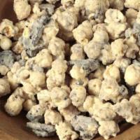 Oreo · We've cranked up the yum-ometer with this irresistible blend of vanilla popcorn, creamy whit...