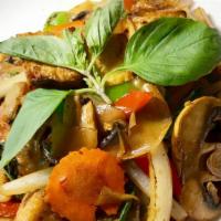 Pad Kee Mow · Spicy pan fried flat noodle, basil / Bell peppers / Mushroom / Carrot / Onion