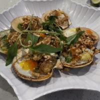 Grilled Scallop With Quail Eggs (So Diep Nuong Trang Cut) · 