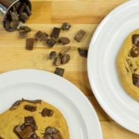 Giant Chocolate Chip Cookie · 