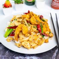 Steve'S Special  · Salt & pepper chicken and shrimp over steamed rice