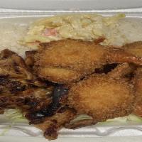 #3 Bbq Chicken & Crispy Shrimp · Served With 2 Steamed Rice And 1 Macaroni Salad ,
2 PCS BBQ Chicken , 4 PCS Crispy Shrim .