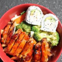 California Bowl · Steamed rice, steamed veggies, choice of chicken or beef and 2 pieces of CA roll.