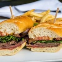 Argentino · steak, avocado, chimichurri sauce, lettuce,
tomato & mayo on baguette with fries
