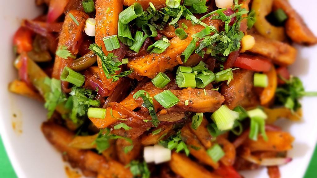 Masala Fries · Try something New
French Fries cooked with veggies in house sauce.
Ingredients: Belle pepper, Onion, French Fries, Spices and House sauce.