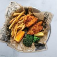 Kids Fish & Chips · 2 pieces Alaskan cod, broccoli, fruit, choice of fries, house side salad or tortilla chips
