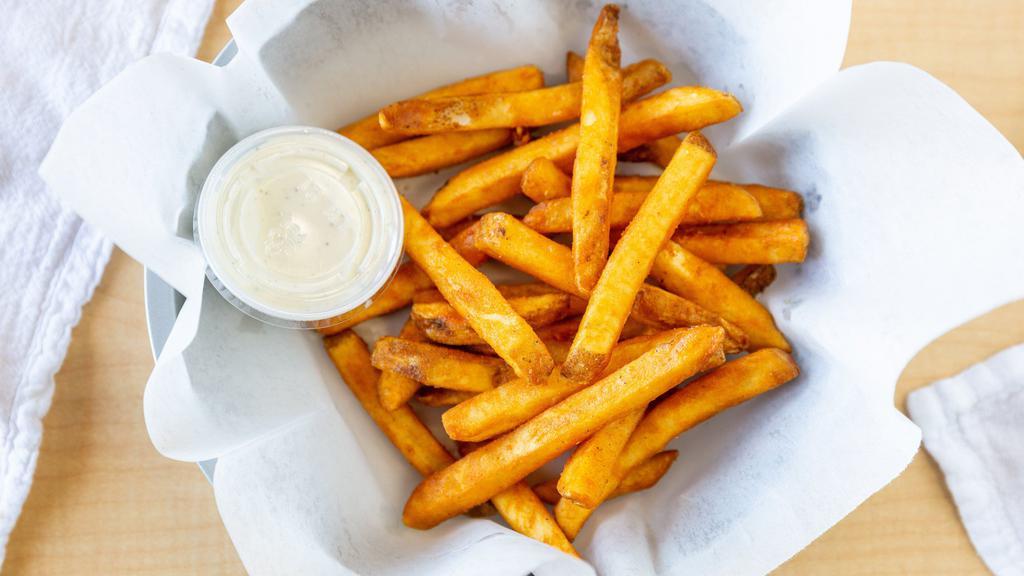 Seasoned Fries With Ranch Dressing · 