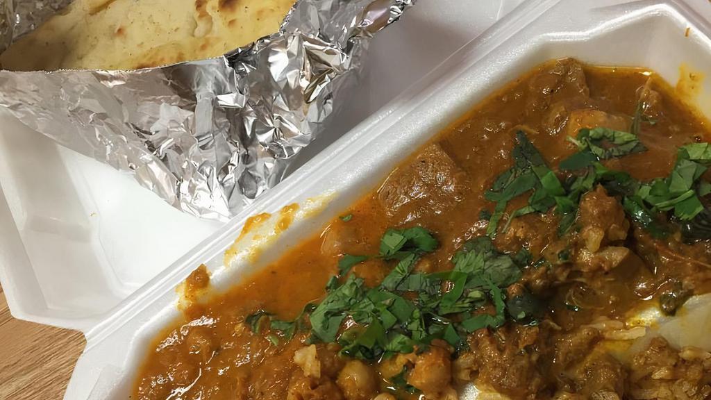 Chicken Curry Combination  · Curry, Chana & 1 piece of naan. Served with Jasmine rice