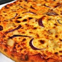 Buffalo Chicken Pizza · Buffalo wings sauce, grilled chicken breast, mozzarella cheese, and red onions. Spicy.