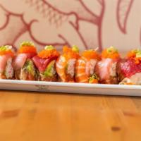 Soytein · In: krab, spicy tuna and avocado. Top: soy paper, masago, salmon, tuna, yellowtail, and gree...