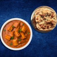 Garnish Paneer Masala & Naan · Combo of cottage cheese masala and naan