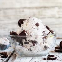 Cookies & Cream Ice Cream Pint · Creamy frozen pint of cookies & cream ice cream for dessert.