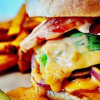 Juicy Burger · Cheddar, grilled onions, thousand islands, lettuce, and tomatoes.

Consuming raw or undercoo...