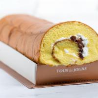 Roll Cake Original · Our signature roll cake with layers of sweet sponge, buttercream, and raisin
Contains Egg, W...