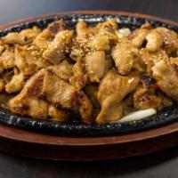 Chicken Bulgogi /닭불고기/铁板鸡肉 · Grilled marinated chicken (with Rice)