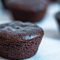 6 Chocolate Brownie Bites · 6 delectable brownie bites