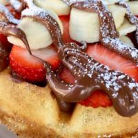 Waffle Nutella · Classic waffle topped with strawberry, banana, Nutella, and whipped cream.