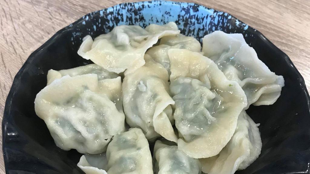 Napa Dumpling With Pork - 10 Pieces / 水餃白菜豬肉 · 
