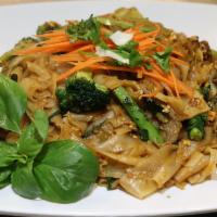 Pad Kee Mao (Mild) · Wide rice noodles, eggs, Chinese broccoli, basil and carrots in smoky spicy sauce.