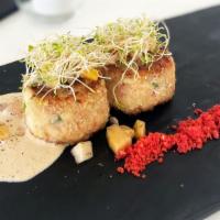Crab Cake · Lump crab, red bell pepper, onion, green onion, red grass sauce