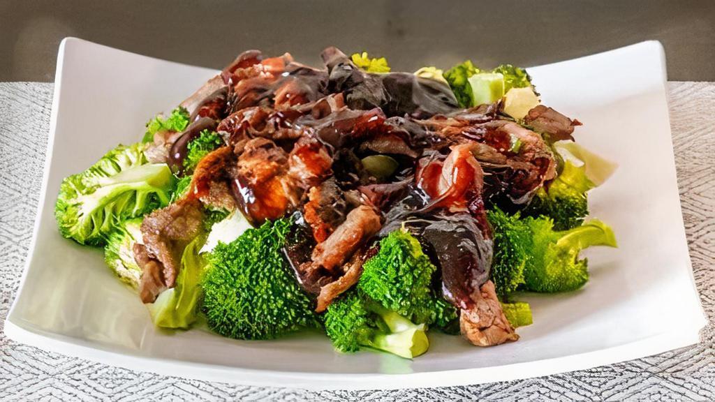 Broccoli With Beef Dinner Size · Served with steamed rice. Good for 2 to 3 people