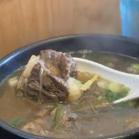 Kalbitang · Beef short rib soup