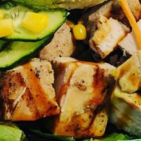 Grilled Chicken Salad Poke Bowl · 