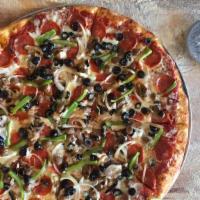 Deluxe Pizza · Pepperoni, sausage, mushrooms, green peppers, onions, black olives.