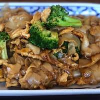 Pad See-Ew (Black Bean Sauce Noodle) · Choice of chicken, or pork, or tofu, stir-fried flat rice noodle with egg, broccoli, garlic ...