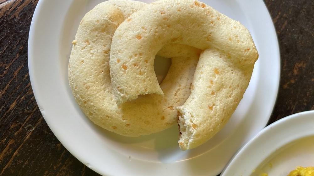 Pan De Bono · Baked donut bread made from corn flour, cheese, milk and eggs.