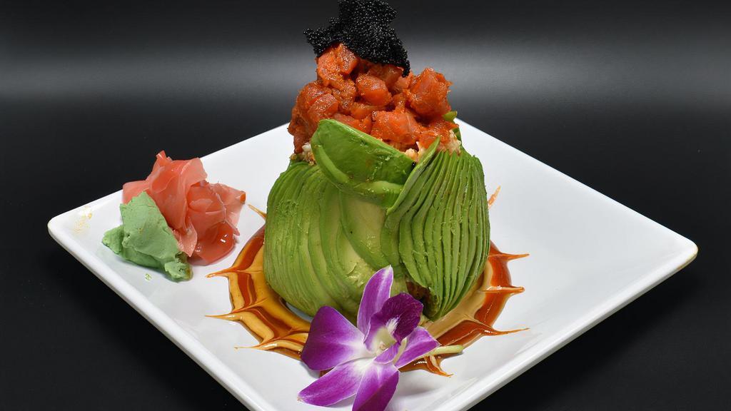 Rocket Bowl (No Rice) · In: diced spicy tuna, crab, scallops, shrimp tempura.
Out: wrapped with avocado, diced tuna, crunch, tobiko, house sauce.