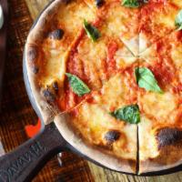 Pizza D.O.C. · Tomato, fresh mozzarella, basil