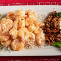 Walnut Shrimp · Contains walnuts and shrimp.