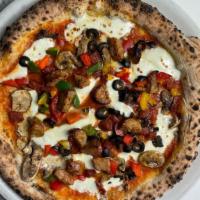 Pizza Ugo · Spicy salami, sausage, mushrooms, olives and bell peppers.
