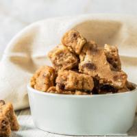 I'Declare Edible Chocolate Chip Cookie Dough (1/2 Lb Pouch) · Edible cookie dough bites made from scratch that are moist and delicious! Our signature doug...