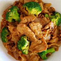 Pad See Ew · Flat noodle, egg, broccoli and sweet dark soy sauce.
