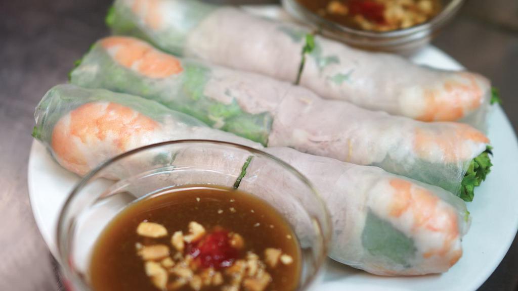 Spring Rolls / Gỏi Cuốn (3) · Fresh rice paper rolls with lettuce, sprout, vermicelli, mint and choice of shrimps and pork, seared roasted crushed, peanut sauce. (3 rolls)