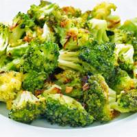 Sautéed Broccoli With Garlic 蒜蓉炒西兰花 · Vegan.