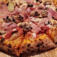 Prosciutto Cotto · mozzarella, rosemary ham, mushrooms, Parmesan