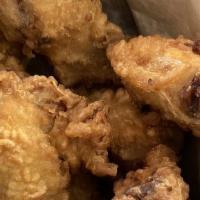 Fried Chicken Wings (10 Pcs) · Deep fried chicken wings.