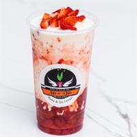 Coconut Strawberry Smoothie · Milk-base Blended Smoothie, Coconut Flavor with Strawberry Bits