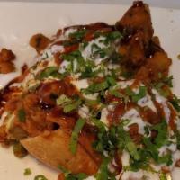 Samosa Chaat · Samosa chaat is an extremely flavourful snack that is amongst some the most popular street f...
