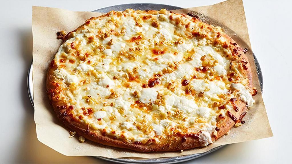 Great White · The Great White: Extra virgin olive oil with a mixture of ricotta, mozzarella and feta cheese, topped with fresh garlic.. Download the Your Pie Rewards App to earn free pizza!.