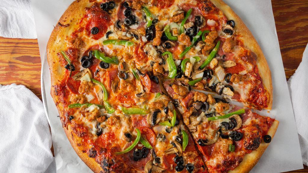 Gold Strike Combo Pizza (Medium 12') · Eight slices. Gold pan’s red sauce, mozzarella cheese, pepperoni, Italian sausage, salami, onion, mushroom, green bell pepper, black olive.