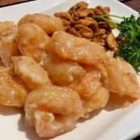 Honey Walnut Shrimp (蜜桃蝦球) · 