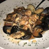 Carlsbad Black Mussels · Pancetta, Garlic, Tomato & White Wine Broth
